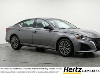 Used 2025 Nissan Altima 2.5 SV video 1