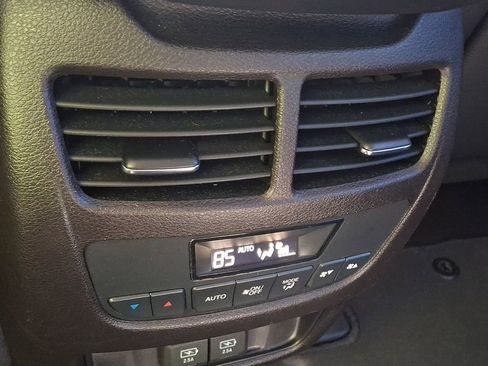 Used 2019 Acura MDX SH-AWD image 11