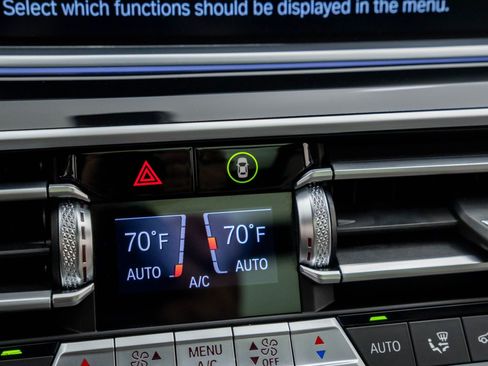 Certified 2022 BMW X6 M50i w/ Executive Package image 31