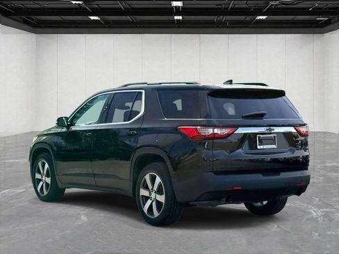 Used 2020 Chevrolet Traverse LT w/ LT Premium Package AWD/4WD image 7