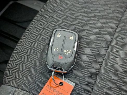 Used 2019 Chevrolet Silverado 1500 RST AWD/4WD image 36