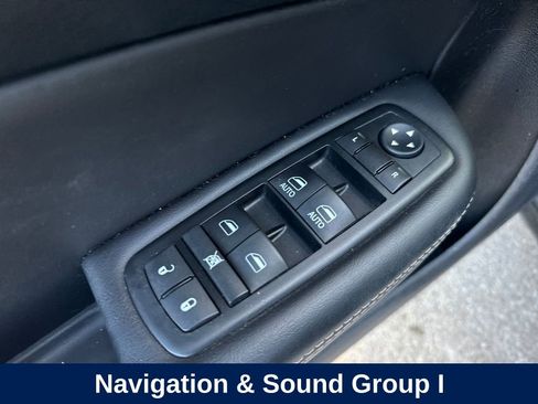 Used 2015 Chrysler 200 C w/ Navigation & Sound Group I image 12