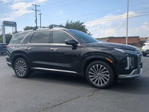 Used 2025 Hyundai Palisade Calligraphy AWD/4WD image 2