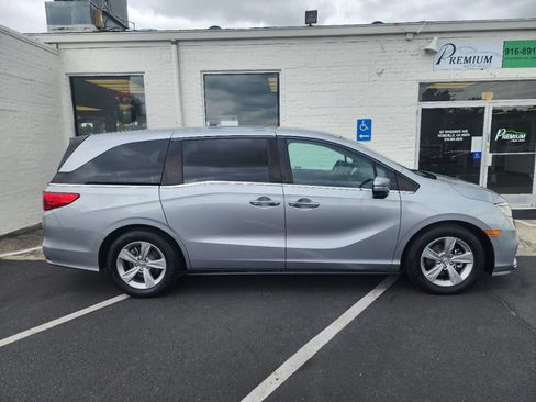 Used 2019 Honda Odyssey EX image 5