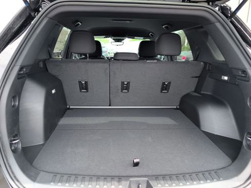 New 2026 Chevrolet Equinox LT w/ Safety and Technology Package FWD image 5