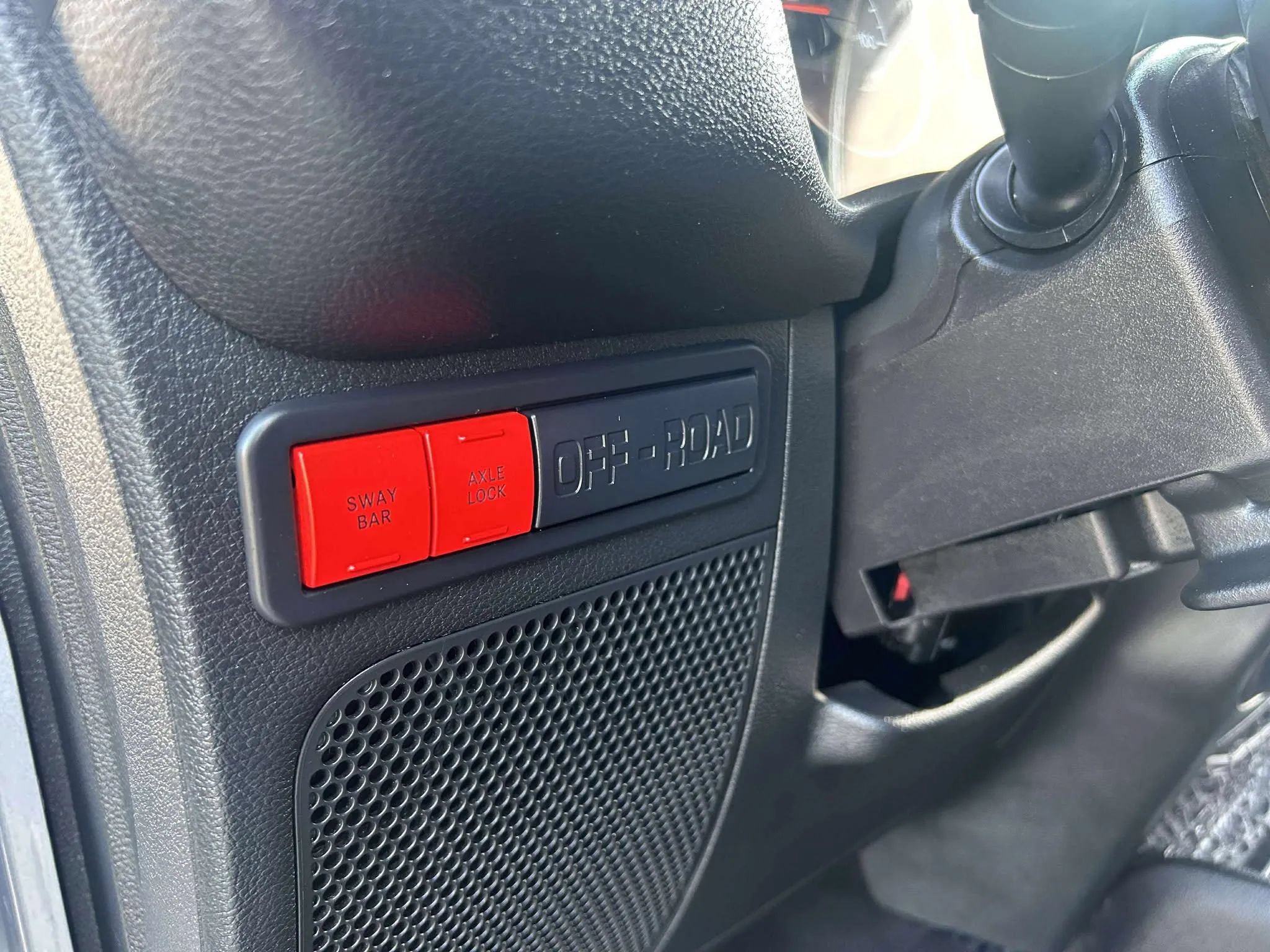 Used 2016 Jeep Wrangler Unlimited Rubicon AWD/4WD image 12