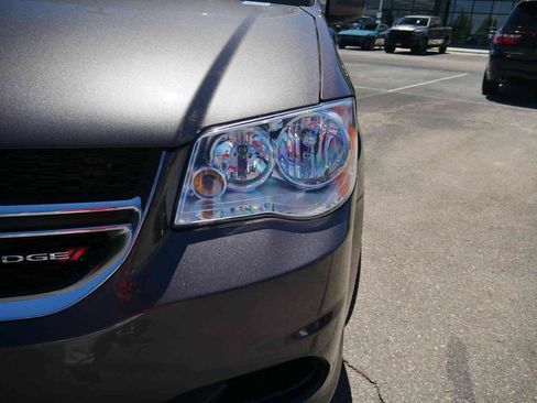 Used 2016 Dodge Grand Caravan SE FWD image 20