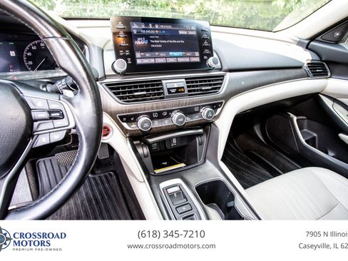 Used 2018 Honda Accord Touring image 33