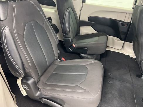 Used 2023 Chrysler Voyager LX FWD image 23