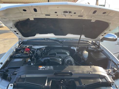 Used 2011 Chevrolet Tahoe LTZ image 24