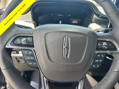Certified 2022 Lincoln Nautilus FWD w/ Premium Package image 19