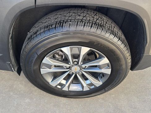 Used 2026 Chevrolet Equinox LT FWD image 13