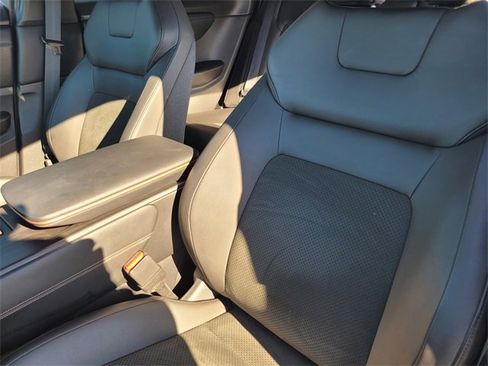 Used 2024 Nissan Ariya AWD image 13