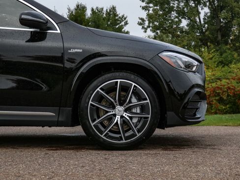 New 2026 Mercedes-Benz GLA 35 AMG 4MATIC image 5