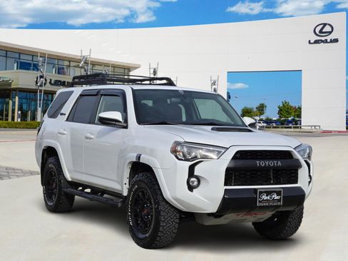 Used 2019 Toyota 4Runner TRD Pro image 2