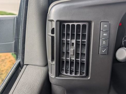 Used 2024 Chevrolet Express 2500 w/ Driver Convenience Package RWD image 18