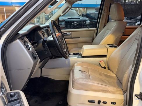 Used 2015 Ford Expedition Limited w/ Equipment Group 301A image 7