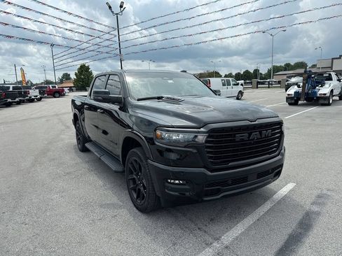 Used 2025 RAM 1500 Laramie w/ Night Edition AWD/4WD image 15
