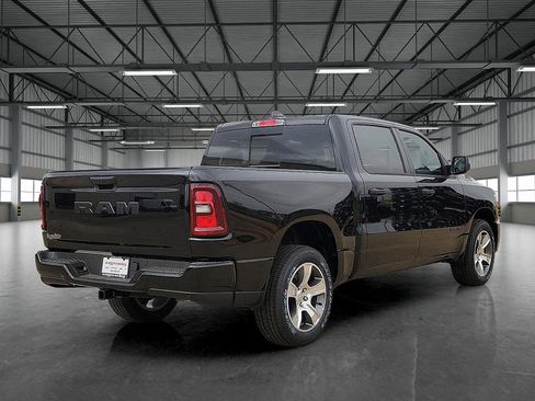 New 2026 RAM 1500 Express image 4