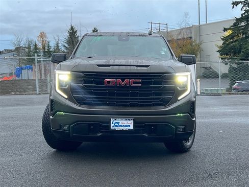 Used 2024 GMC Sierra 1500 Elevation image 2