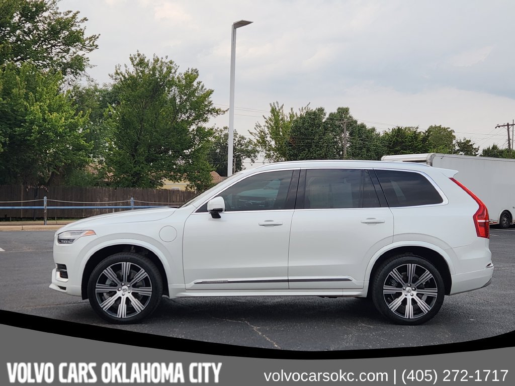 Used 2022 Volvo XC90 T8 Inscription Expression w/ Advanced Package AWD/4WD image 3