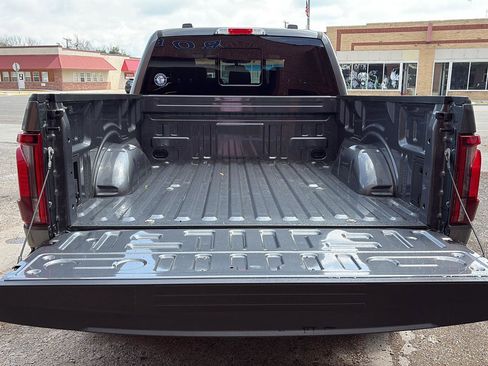 Used 2025 Ford F150 Lariat w/ Equipment Group 502A High image 32