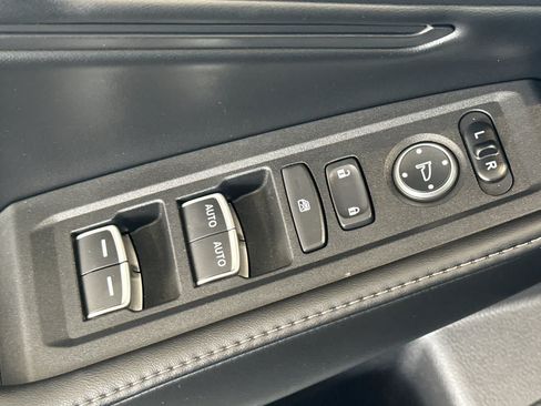 Used 2024 Honda Accord Sport image 13