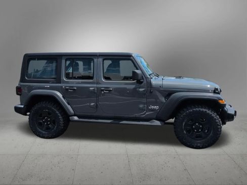 Used 2019 Jeep Wrangler Unlimited Sport AWD/4WD image 7
