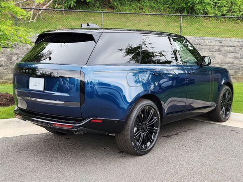 New 2026 Land Rover Range Rover SE AWD/4WD image 2