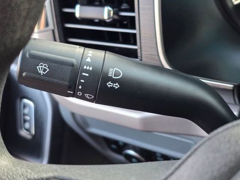 Used 2023 Ford F150 XLT image 35