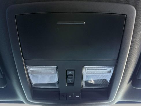 Used 2018 Dodge Challenger GT w/ Driver Convenience Group image 32