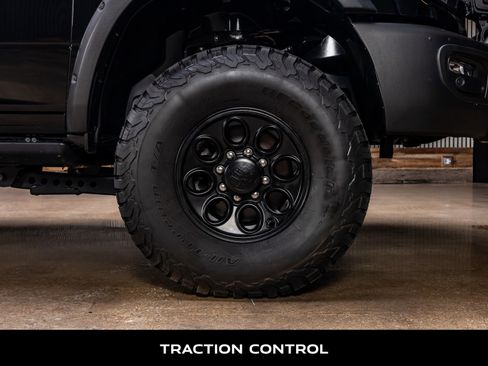 Used 2024 RAM 2500 Big Horn w/ Night Edition AWD/4WD image 11
