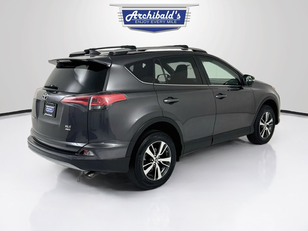 Used 2017 Toyota RAV4 XLE w/ Plus Special Value Package AWD/4WD image 8