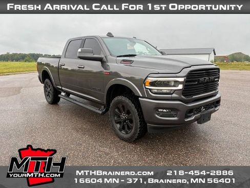 Used 2022 RAM 2500 Laramie w/ Night Edition AWD/4WD image 2