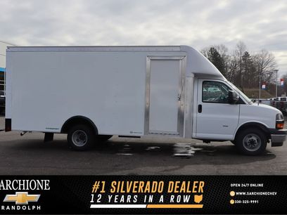 New 2026 Chevrolet Express 3500 Work Van w/ Power Convenience Package