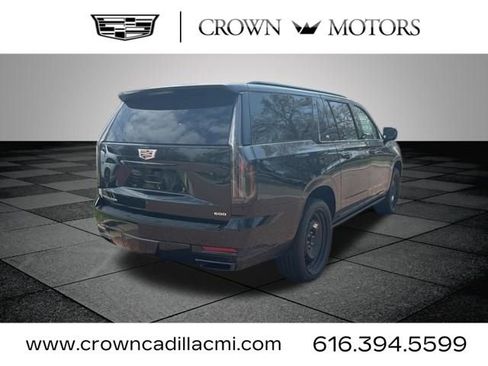 New 2026 Cadillac Escalade ESV Platinum Sport w/ LPO, ONYX Package AWD/4WD image 8