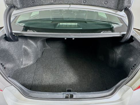 Used 2015 Toyota Camry SE FWD image 26