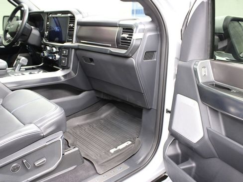 Used 2025 Ford F150 Platinum AWD/4WD image 44