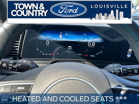 Used 2025 Kia Sportage SX FWD image 2