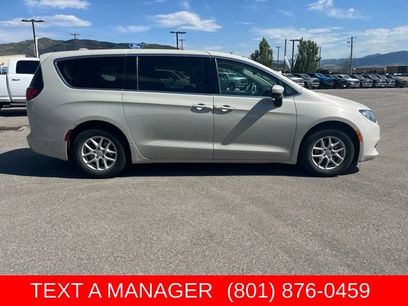 Used 2017 Chrysler Pacifica Touring
