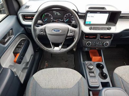 Certified 2022 Ford Maverick XLT w/ XLT Luxury Package image 11