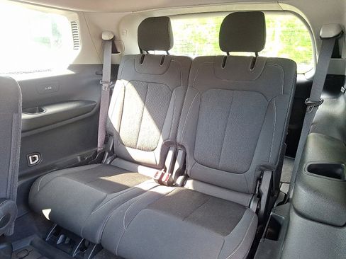 Used 2022 Jeep Grand Cherokee L Laredo w/ Luxury Tech Group I image 11