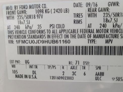 Used 2017 Ford Escape Titanium image 33