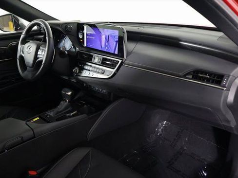 Certified 2024 Lexus ES 300h w/ Luxury Package FWD image 9