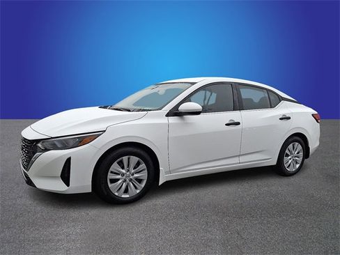 Used 2024 Nissan Sentra S image 7