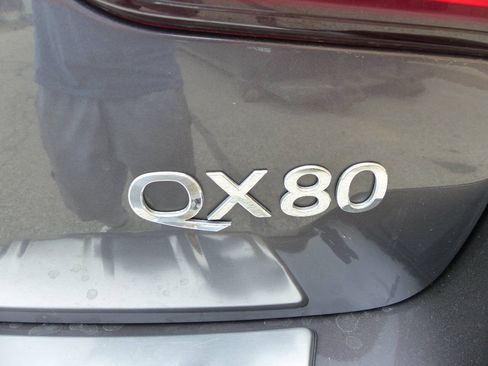 Used 2022 INFINITI QX80 Premium Select w/ Cargo Package AWD/4WD image 9
