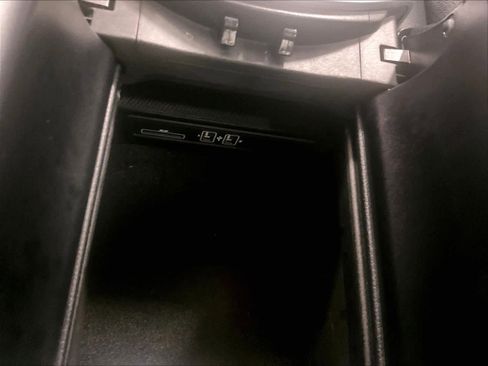 Used 2020 Mercedes-Benz C 300 4MATIC Sedan image 27