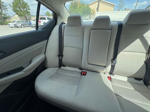 Used 2025 Nissan Altima 2.5 SV image 40