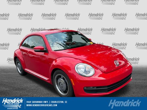 Used 2012 Volkswagen Beetle 2.5 FWD image 1