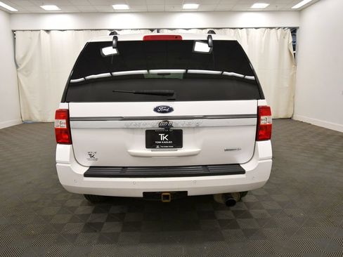 Used 2017 Ford Expedition XLT w/ Equipment Group 202A AWD/4WD image 6